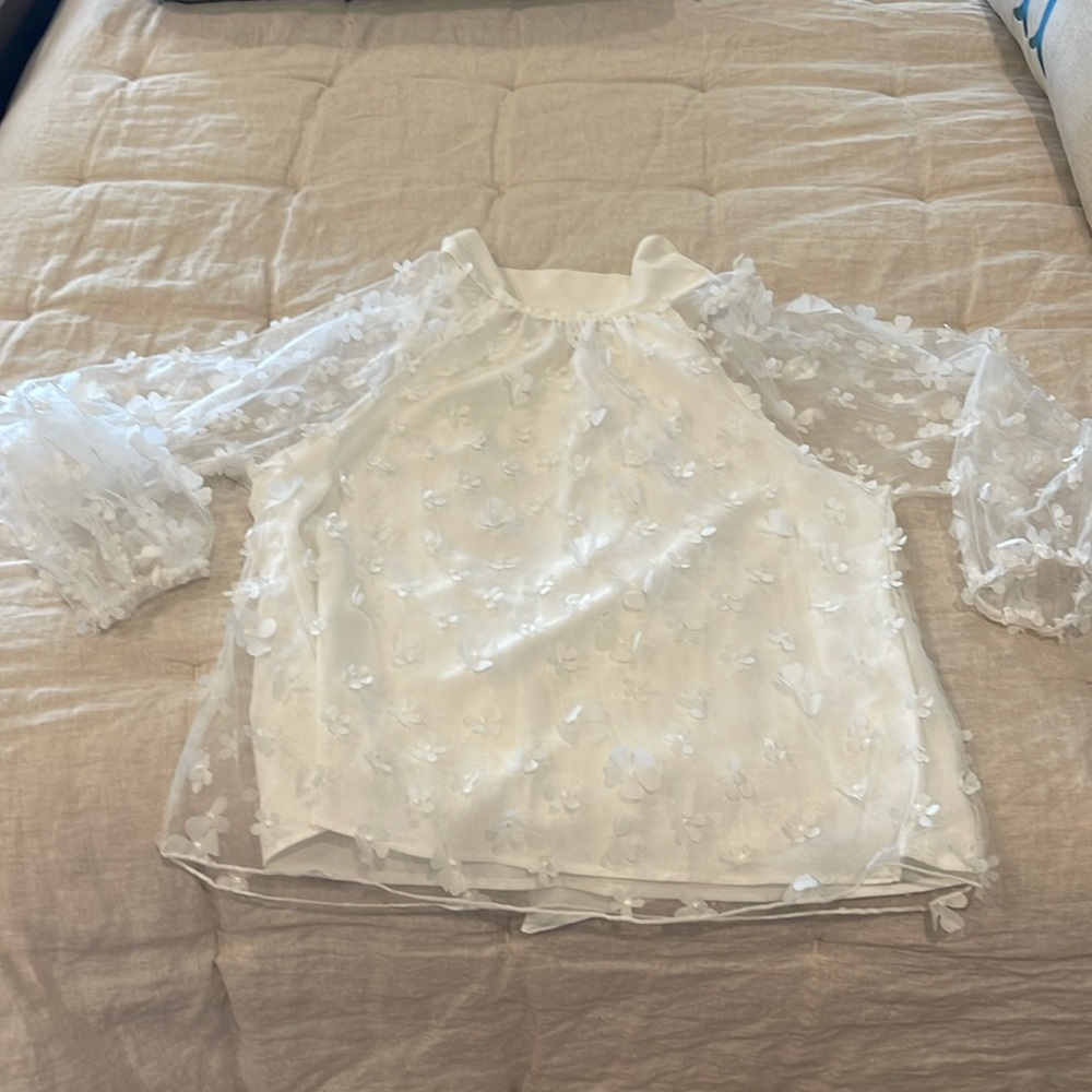White size medium shirt